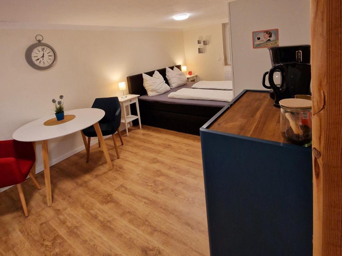 Schoenes Apartment In Niebuell Eksteriør billede